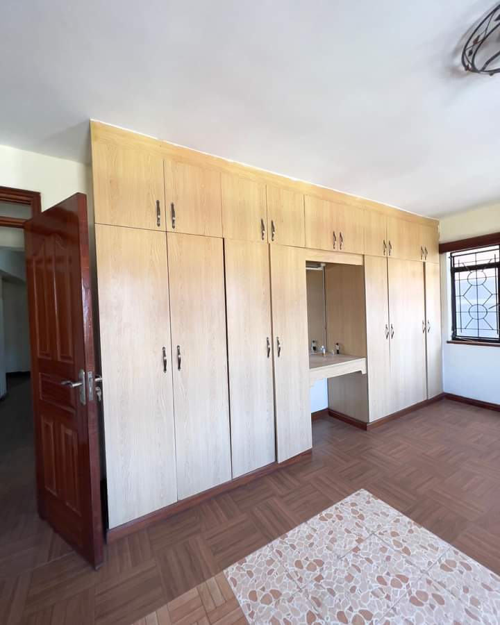 2 Bedroom Master En-suite office space at Hurlingham,Kilimani for Kshs.70,000. Musilli Homes