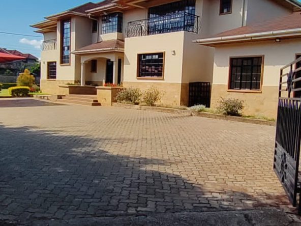 Gorgeous & spacious 6 bedroom maisonette available to let in Karen. Musilli Homes