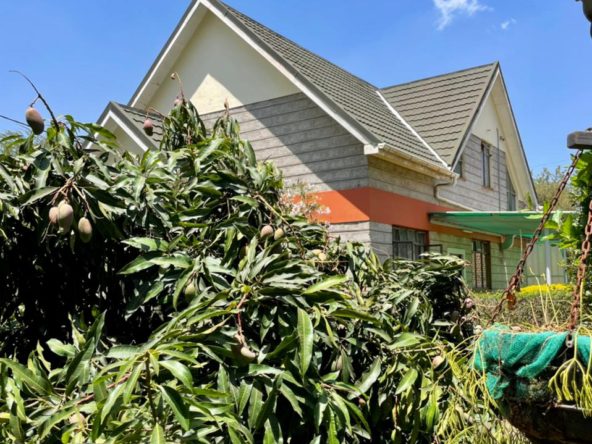 Semi furnished 2 bedroom unit all ensuite TO LET In karen .. quick access to Waterfront.