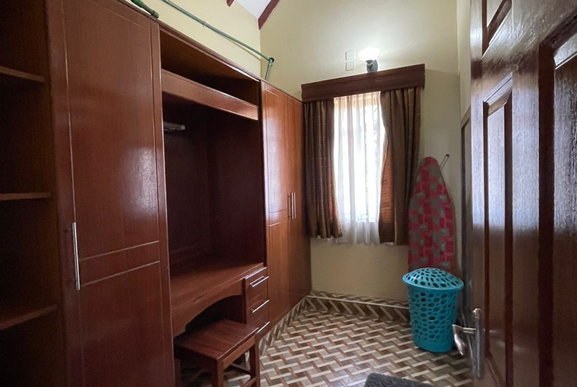 Semi furnished 2 bedroom unit all ensuite TO LET In karen .. quick access to Waterfront. Musilli Homes
