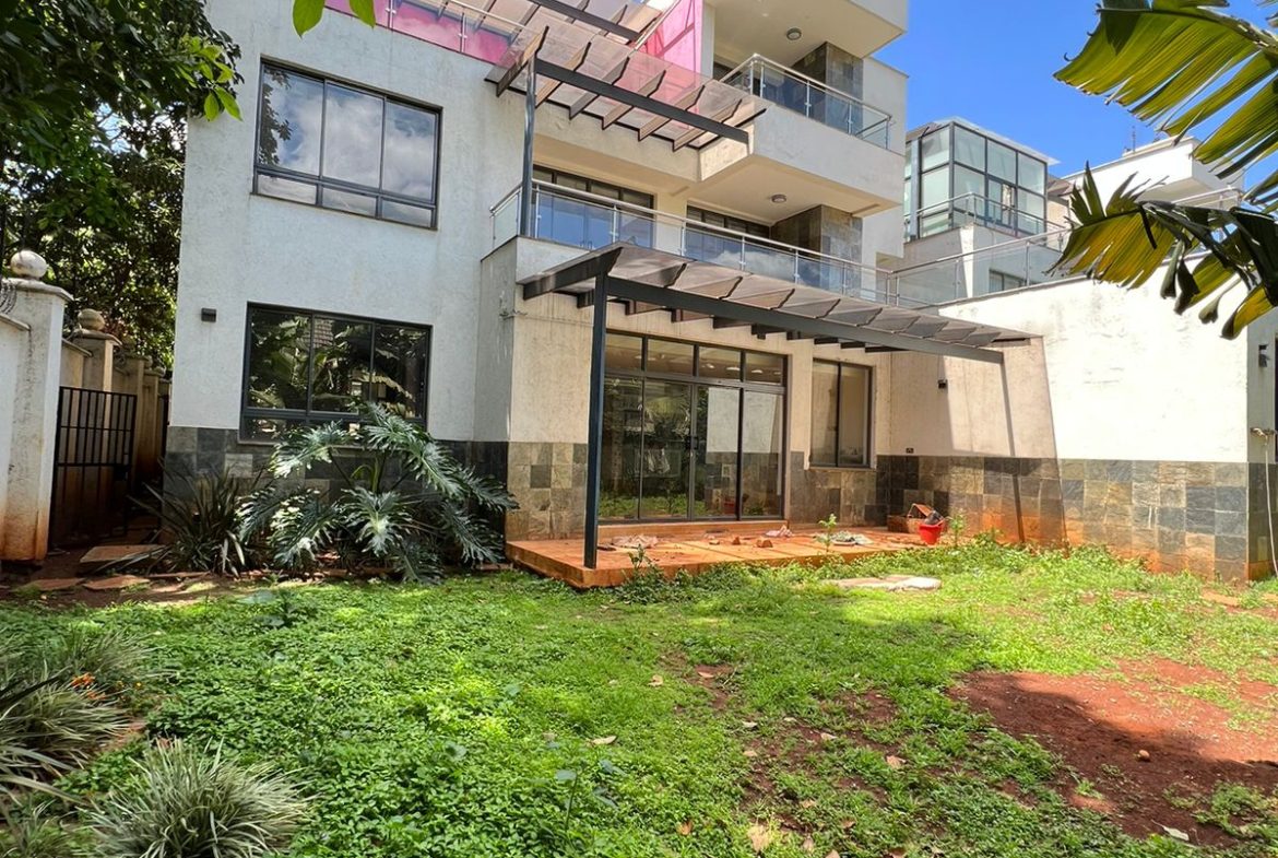 5 bedroom townhouses plus sq for sale in the leafy suburb of lavington area Musilli Homes