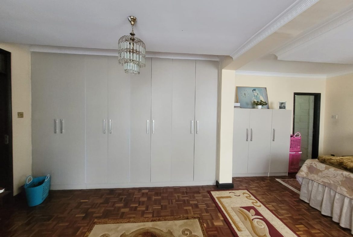 Beautiful 4 bedroom house All en suite + Dsq for sale in Kileleshwa. Musilli Homes
