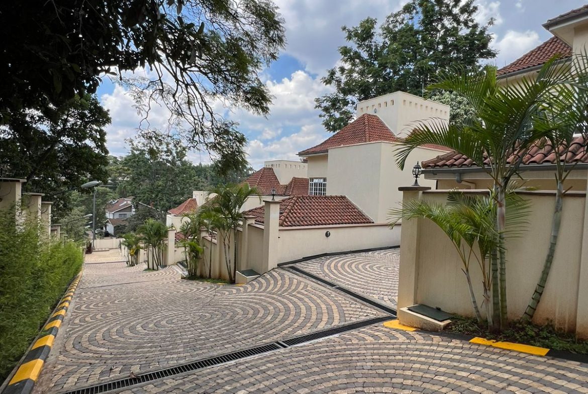 4 bedroom townhouse to let Located in the heart of kyuna Musilli Homes