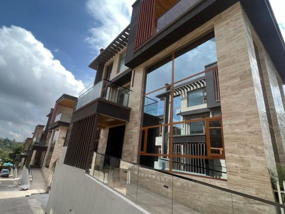 Luxurious 6 bedroom villas for sale in Lavington near Muthangari Primary school. Musilli Homes