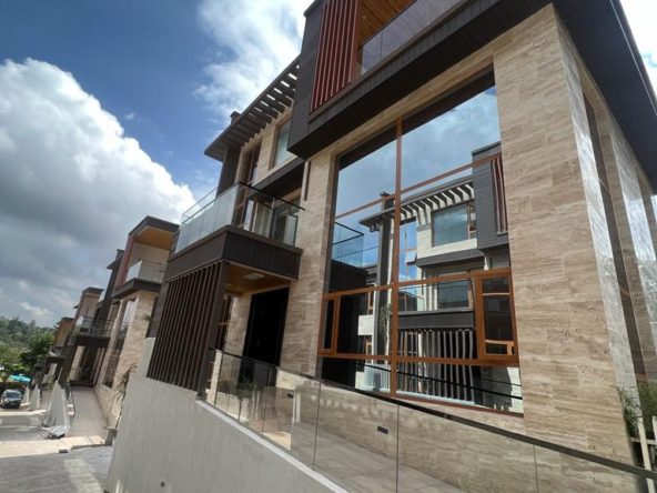 Luxurious 6 bedroom villas for sale in Lavington near Muthangari Primary school. Musilli Homes