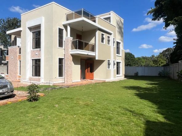 4 bedroom townhouse sitting on 70by 80 along Kiambu Road. 42 milion. Has Solar back up Water heater Rooftop terrace Family room.