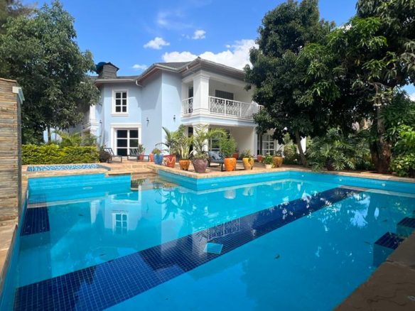 Newly built 6 bedroom mansion available for rent located in a stand alone compound on half acre in Runda. Musilli Homes
