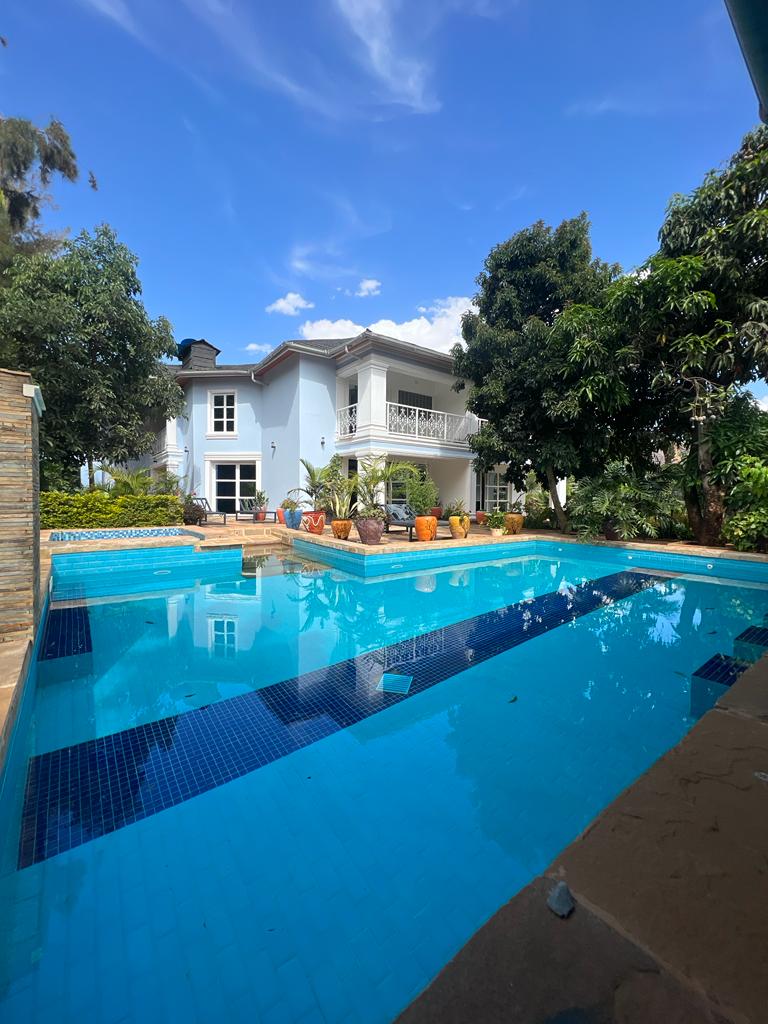 Newly built 6 bedroom mansion available for rent located in a stand alone compound on half acre in Runda. Musilli Homes