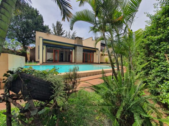 Beautiful 4 bedroom home on a half acre plot available to let. close proximity to Schools, the UN offices in Nairobi, Village Market, Two Rivers Mall Musilli Homes