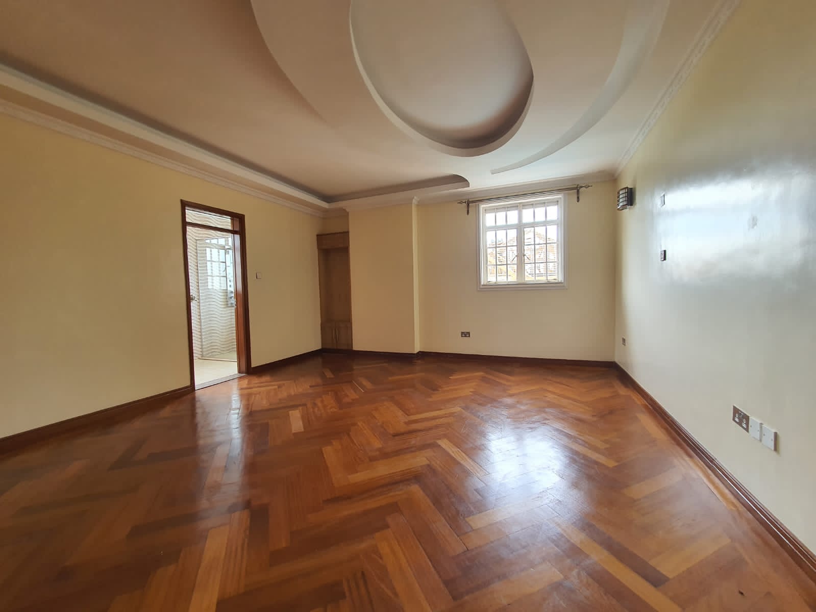 Lovely 8 Bedroom House For Rent with a Guest Wing in Runda, Nairobi. located close to Village Market, UN offices in Nairobi, Gigiri, Schools. Musilli Homes