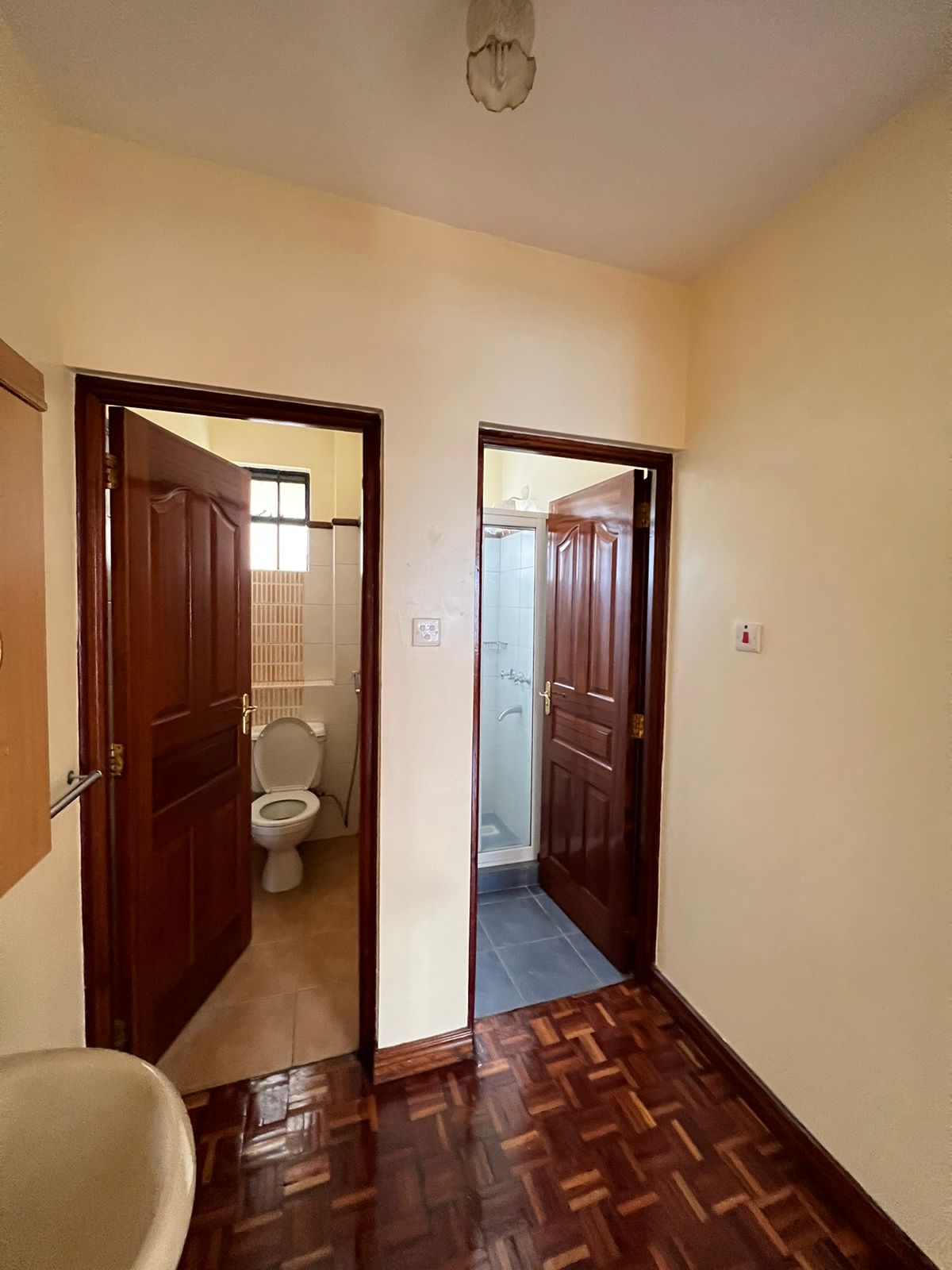 Spacious modern 2 bedroom apartment to let in kilimani, Nairobi. Few units in the compound. ASKING PRICE 65K. Musili homes