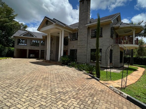 6 bedroom house all bedroom en-suite in Runda. Sale at 150Million. Listed by Musilli Homes.