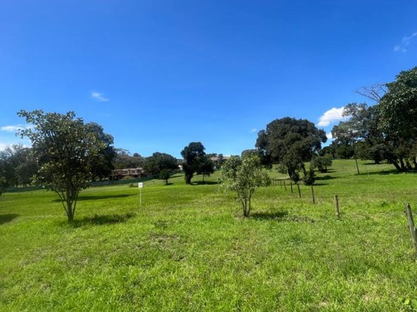 1 acre plots for Sale in Karen, Nairobi. In a gated community. Price from Ksh 73Million depending onthe view. Musilli Homes