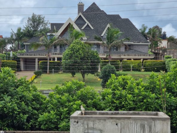 Large and spacious 6 bedroom Villa [all ensuite]. 1,000 sq meters maisonette. Sitting on 0.58 acres. Sale at 97Million Musilli Homes