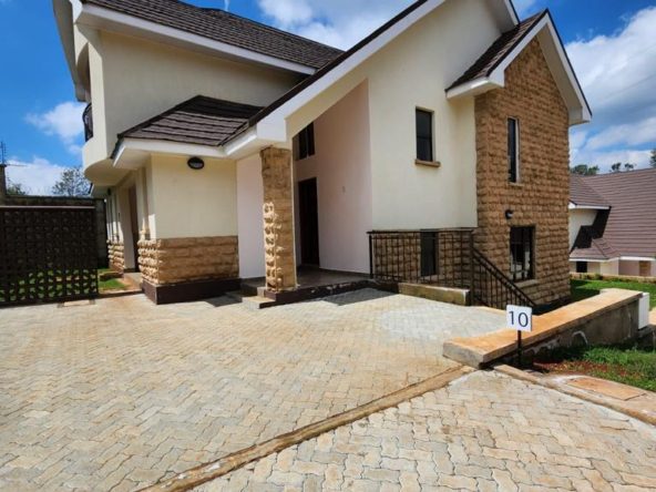 5 Bedroom Massionate 4 bedroom MASSIONATES plus Dsq to Let  in Redhill.