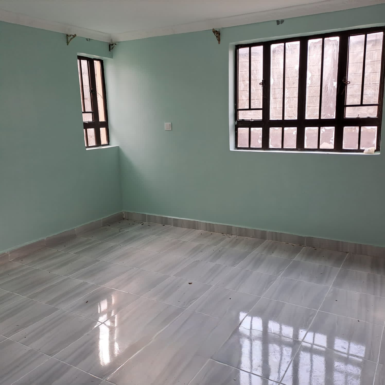 Spacious 4 bedrooms all ensuite with study room on an 1/8th acre with ready freehold title deeds. A 10 unit estate located in Rimpa, RONGAI Musilli Homes