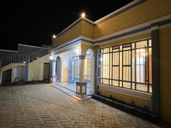 3 bedroom bungalow for Sale Located in Ruiru. Sits on 1/8 acre land. In a gated community, 202 sqm. Prize:8.5m with. Flexible payment plan, Musili Homes