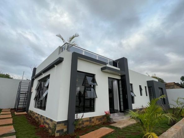 Beautiful 3 bedroom flat roof house in Ruiru Mugutha. For cash payment, the price is 8.2m, for mortgage payments it's 8.5m Musilli Homes