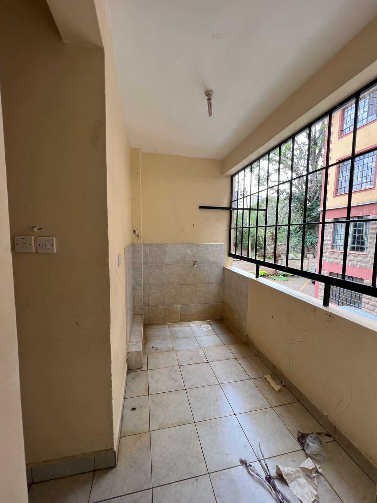 3 bedroom plus dsq apartment to let located in leafy suburb of lavington. shared swimming pool. Rent per month 85,000 Musilli Homes