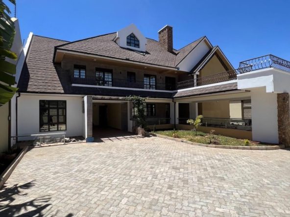 5 Bedroom all ensuite sitted on 0.5acres in Runda. Renting 500k - 450k Sale 200Million. Musilli Homes