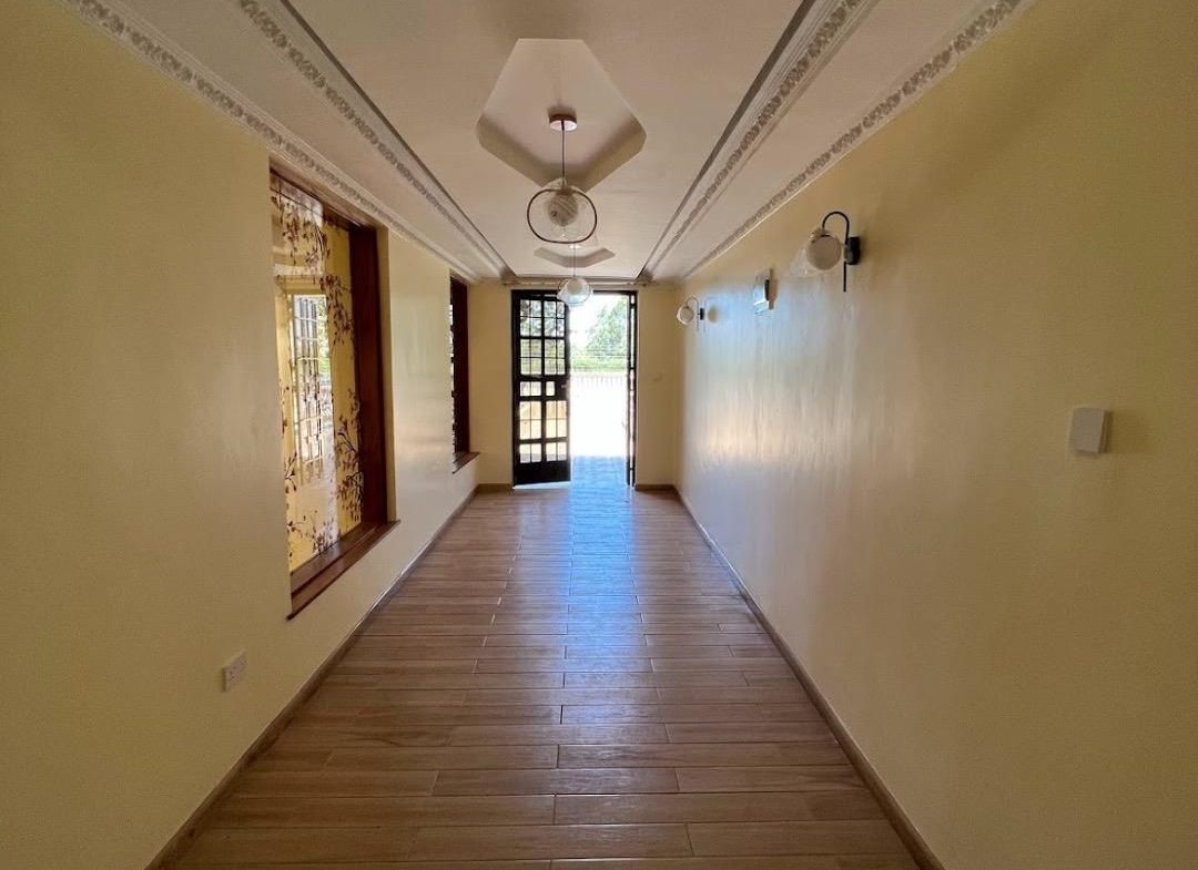 5 Bedroom all ensuite sitted on 0.5acres in Runda. Renting 500k - 450k Sale 200Million. Musilli Homes