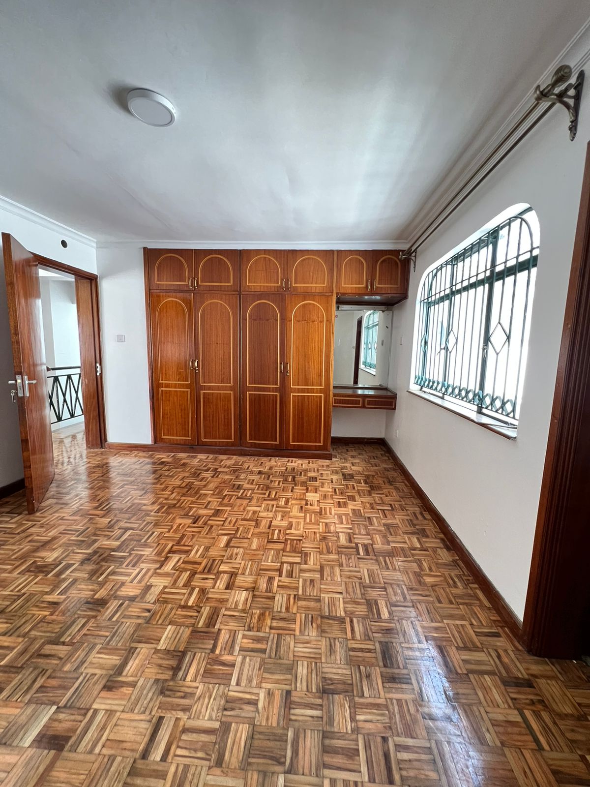 Spacious well Renovated 4 bedroom townhouse plus dsq to let in Lavington. Rent per month 240k. Musilli Homes