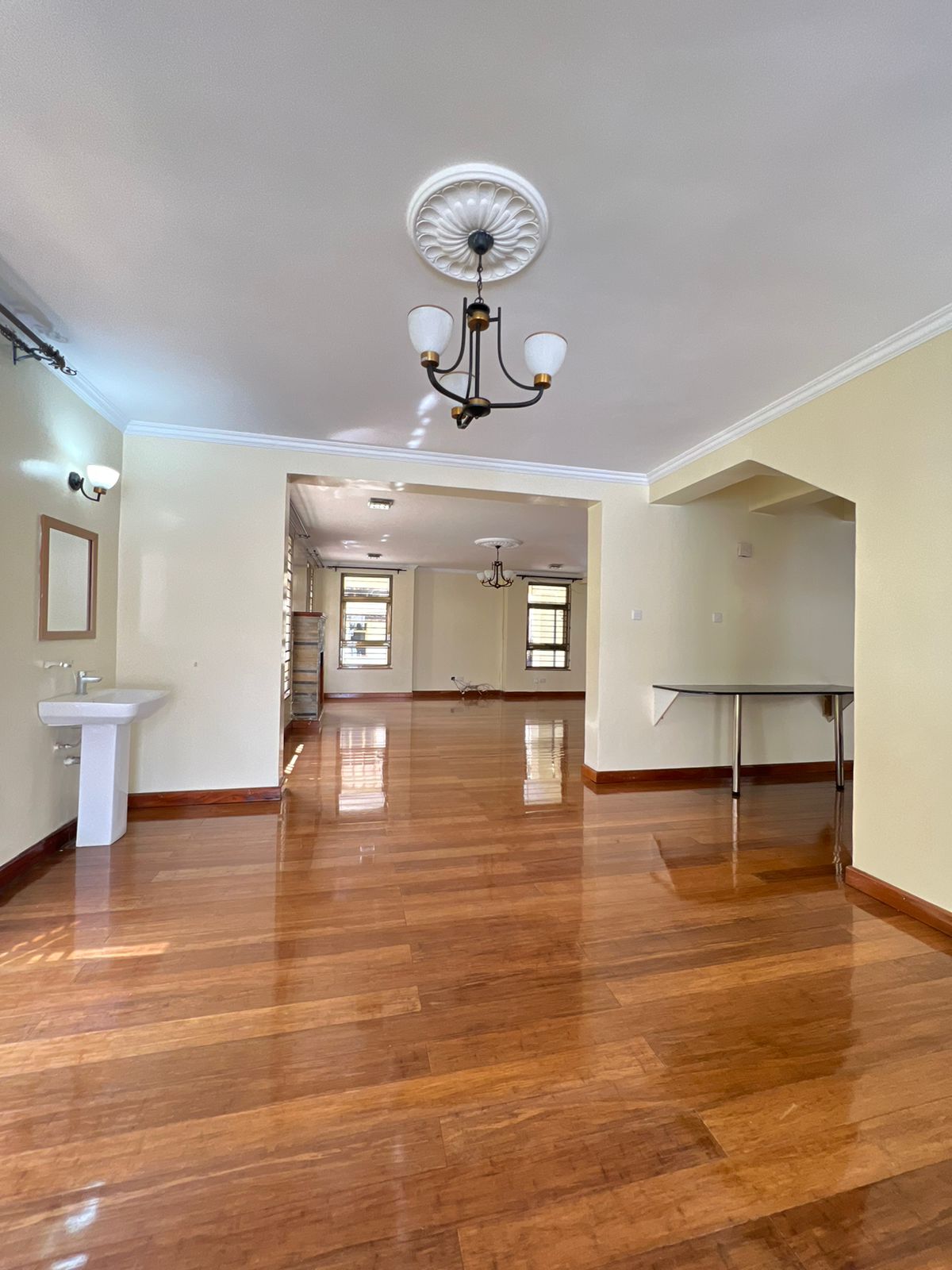 Spacious modern 6 bedroom townhouse to let in Lavington. Backup generator. Gated community. Rent per month 250K Musilli Homes