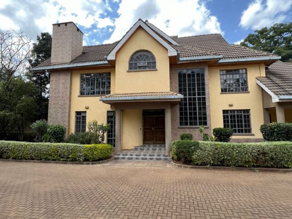 Spacious modern 5 bedroom plus dsq townhouse to let in lavington. Near Lavington shopping mall. Rent per month 250K Musilli Homes