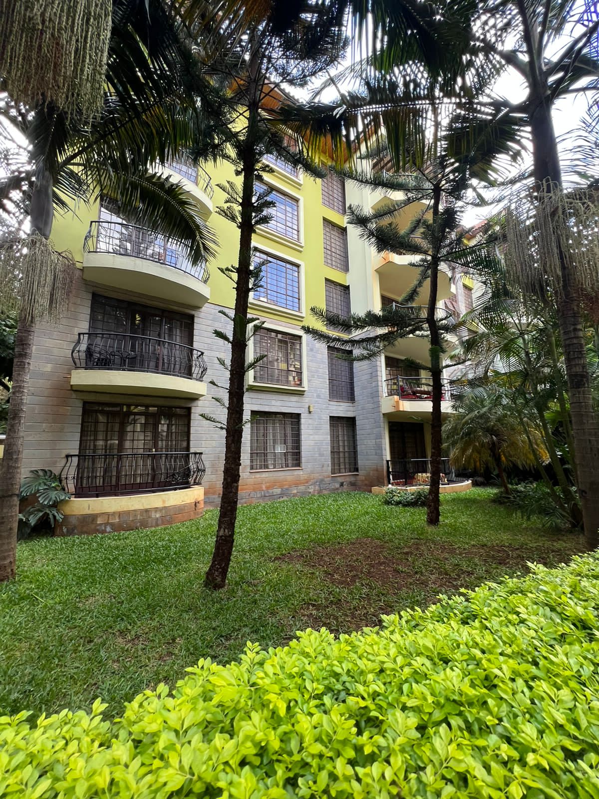 4 bedroom duplex apartment to let in lavington. Swimming pool. Kids playing area. Serene Environment. Rent per month 160K Musilli Homes
