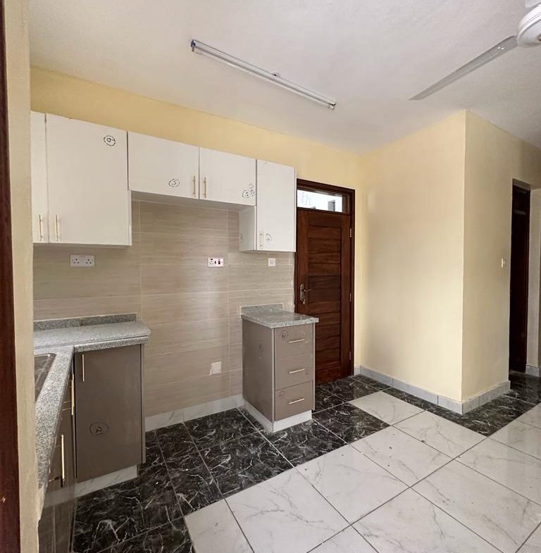 3 bedroom apartments for sale in Nyali near City Mall. Ksh 14.5m. Perfect for Airbnb business. Has swimming pool. Musilli Homes