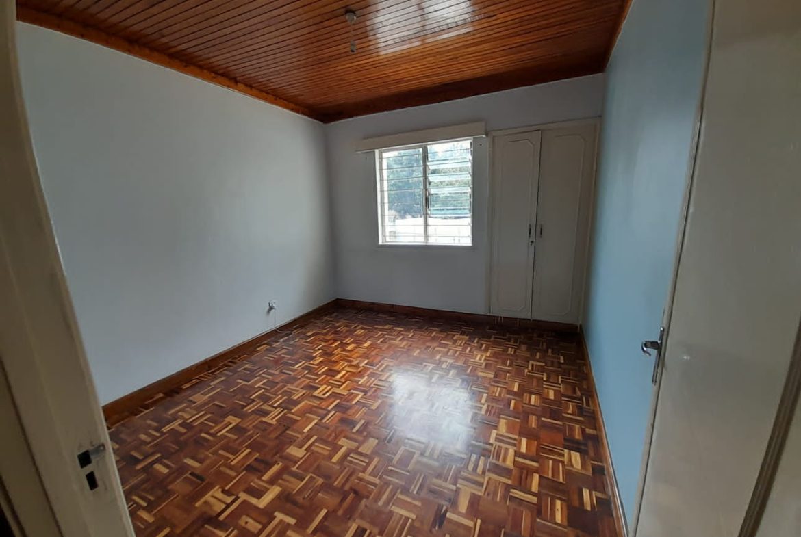 A spacious 4 Bedroom maisonette on sale at Kileleshwa, Oloitoktok Road. Compound Size 1/8 Acre Selling at 35M Musilli Homes