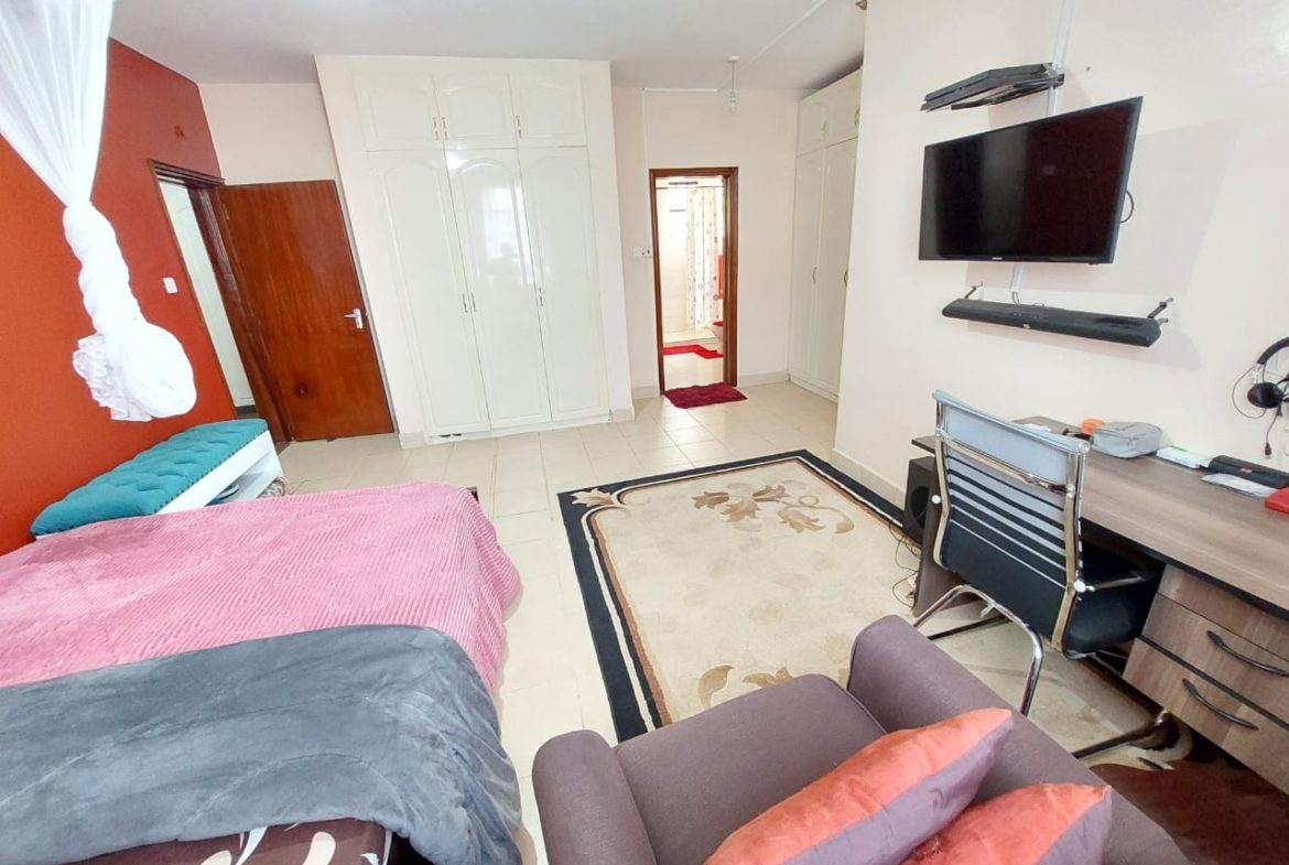 Kilimani Very Big, Spacious 3 Bedroom Apartment Plus DSQ. Near State House. In a Compound of only 20 Units. Kshs. 20 Million Negotiable. Musilli Homes
