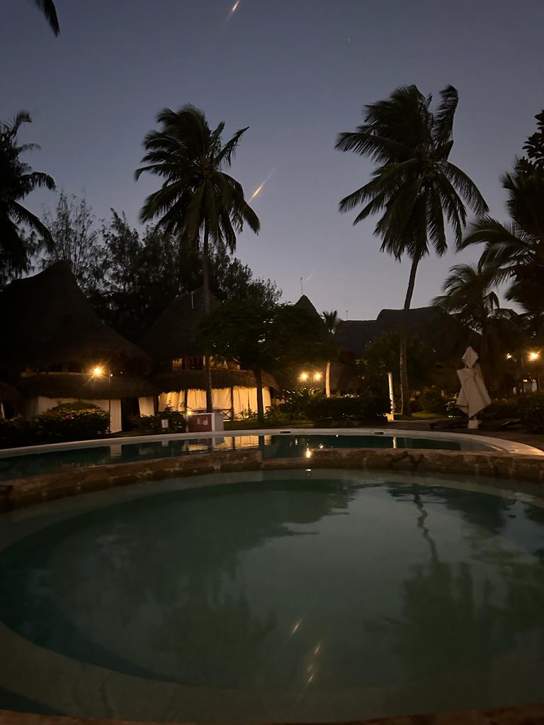 2 bedroom villa for sale in Malindi Casurina road. 2 swimming pools. All ensuite. Kitchenette. Ksh 9Million. Musilli Homes