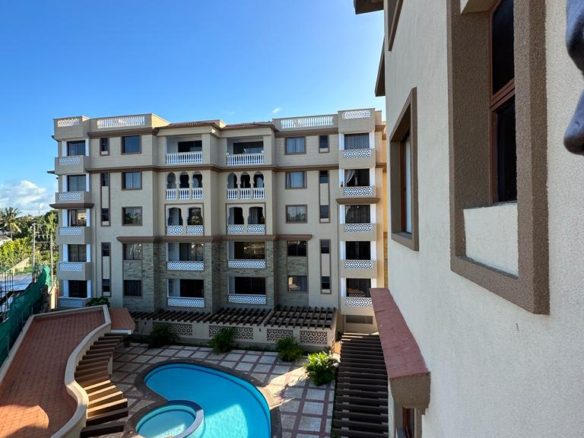 3 bedroom plus sq for sale in Nyali. 18m negotiable. All ensuite. Lifts. Back up generator.Rent 120,000 Musilli Homes Pam Golding