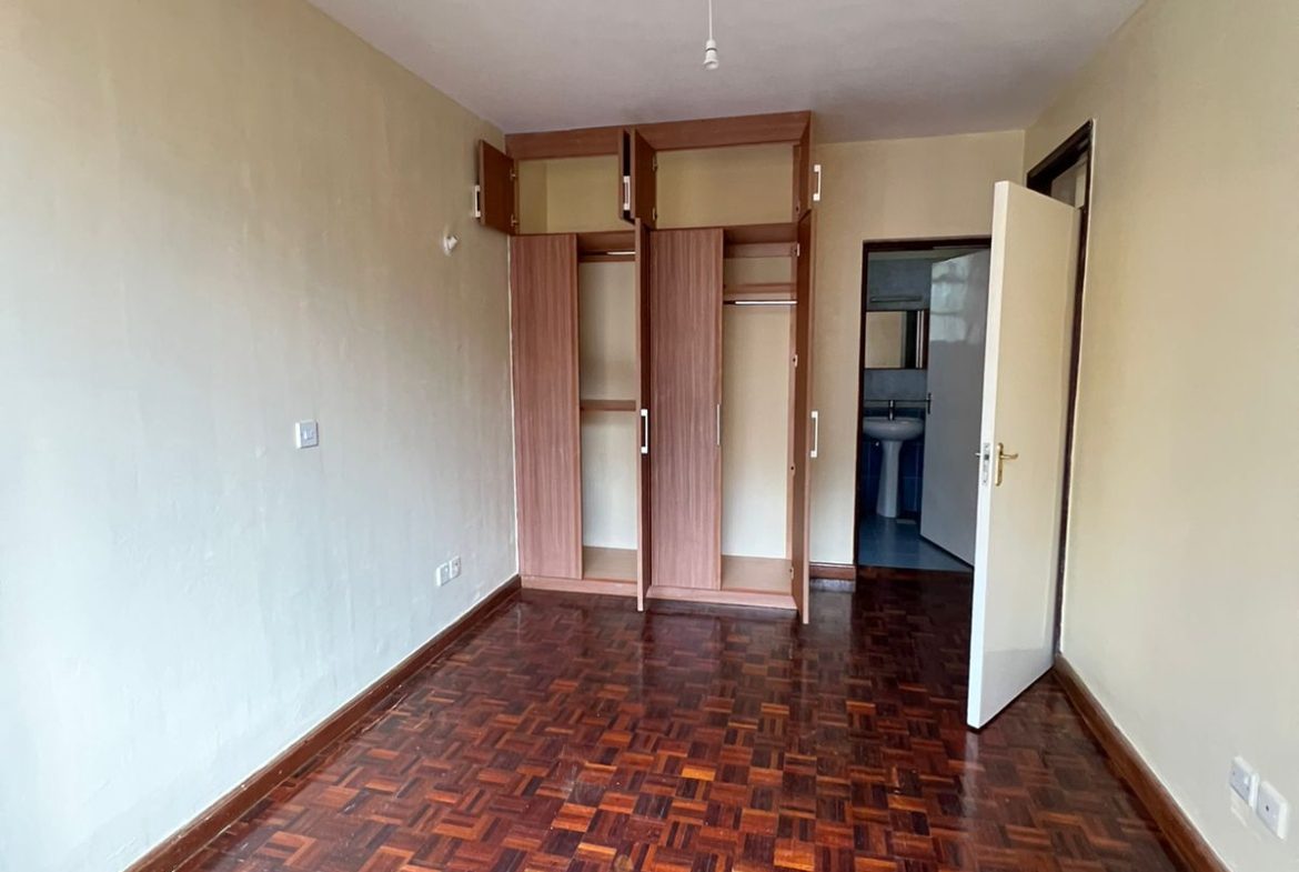 Spacious modern 5 bedroom plus dsq townhouse to let in Kileleshwa. Swimming pool. Few units in the compound. Rent per month 160K Musilli Homes