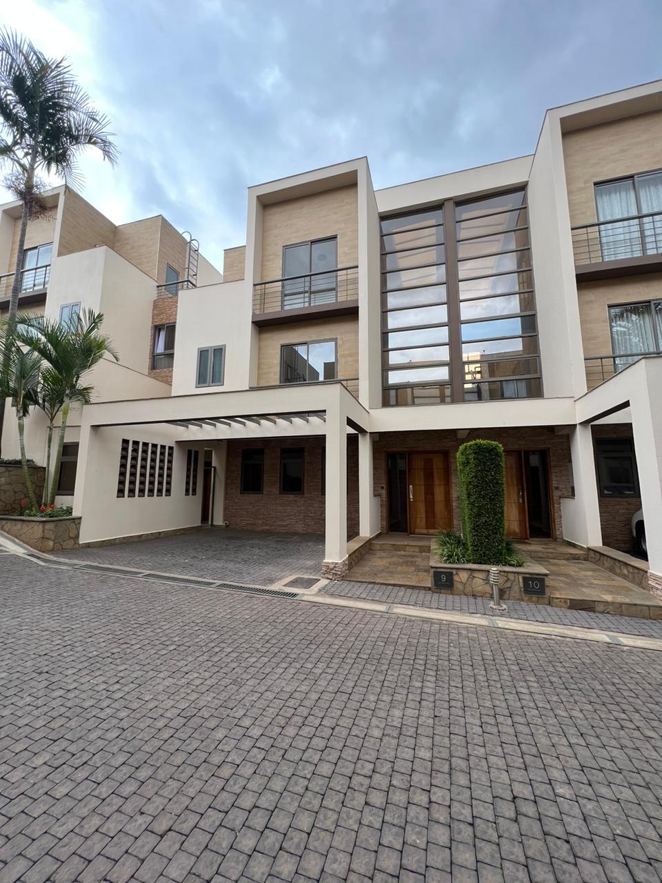 Spacious modern newly built 4 bedroom plus dsq townhouse to let in Kileleshwa, Nairobi. Rent per month usd 2,500 Musilli Homes