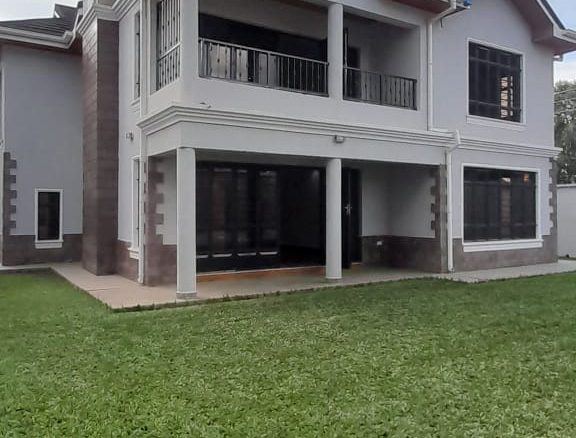 4 Bedrooms massionates to Let in a gated community of 4 units only in Runda, Nairobi. Rent 250k Musilli Homes