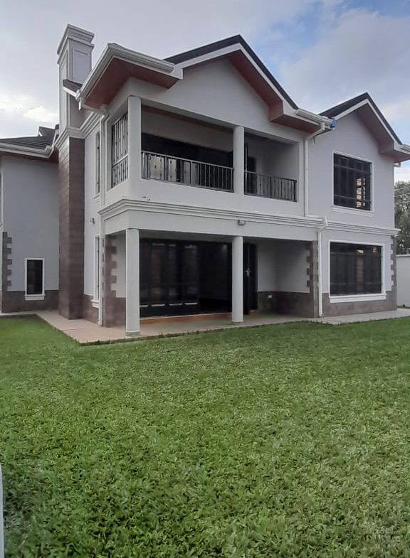 4 Bedrooms massionates to Let in a gated community of 4 units only in Runda, Nairobi. Rent 250k Musilli Homes