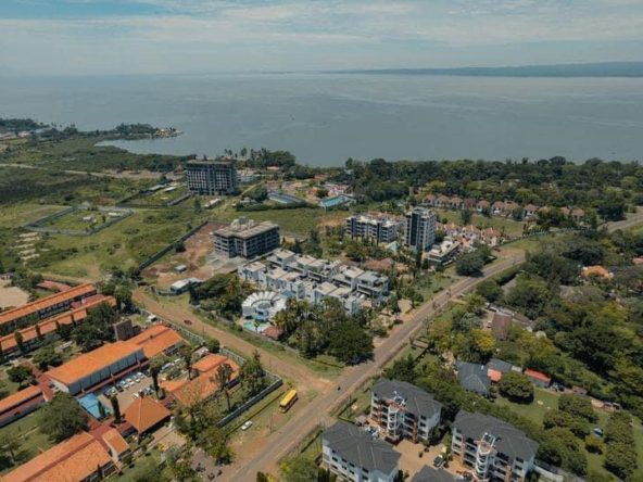 FOR SALE IN KISUMU: 4 bedroom Premium Villas on 3 levels. Villas have view of the lake. Price: 45M. Rent: 1,800USD Musilli Homes