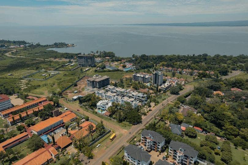 FOR SALE IN KISUMU: 4 bedroom Premium Villas on 3 levels. Villas have view of the lake. Price: 45M. Rent: 1,800USD Musilli Homes