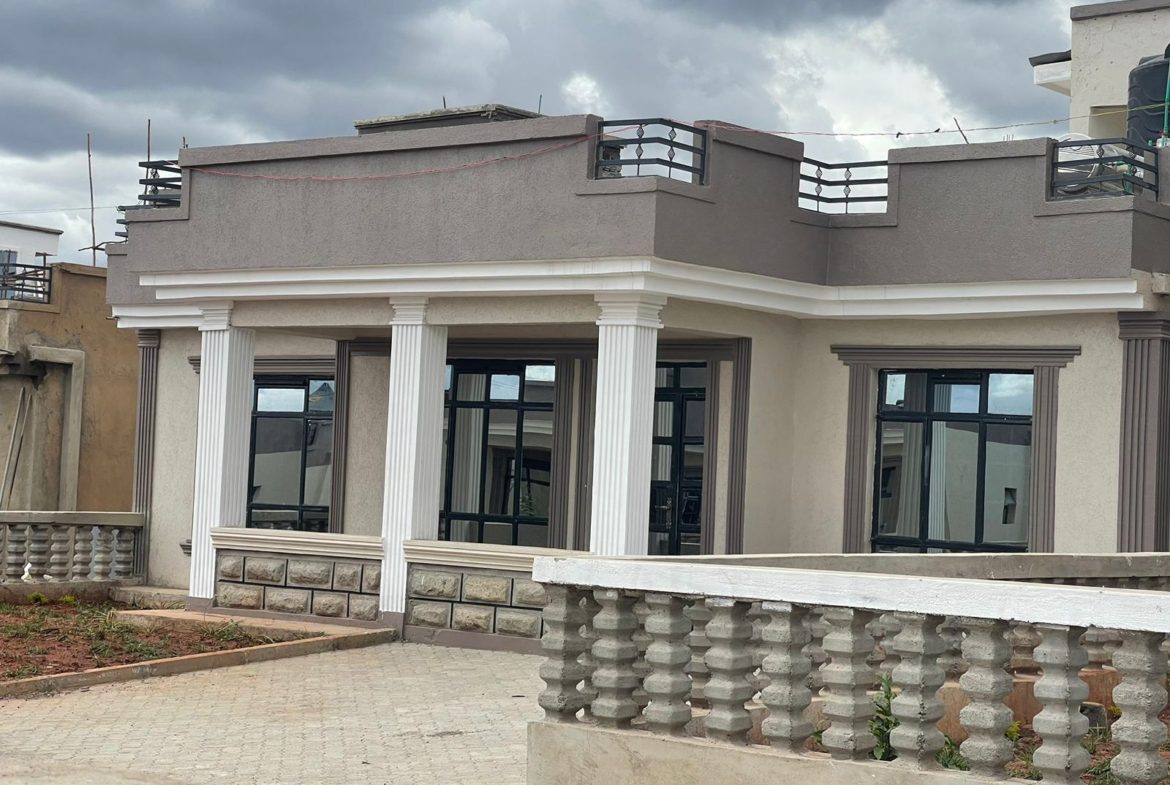 Havilla Azalea Gated Estate- 3 bedroom all ensuite flat roof bungalows with an SQ, sitting on a 50 by 100 plot. Parking for 4. 8.3M Musilli Homes