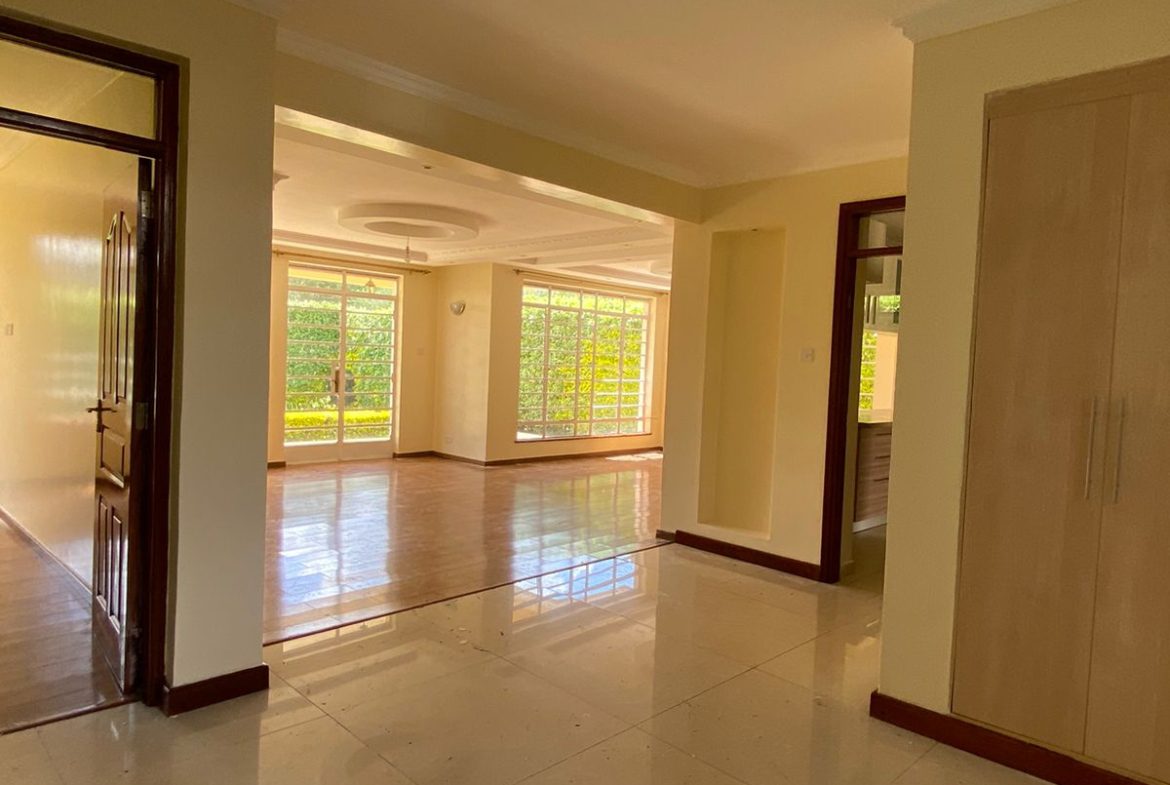 Exquisite 4 bedroom plus dsq to LET in a gated community along Kiambu Road. Has Clubhouse, Gym, pool. Rent Kshs 200k Musilli Homes