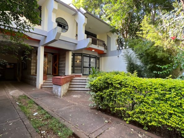 Spacious modern 5 bedroom plus dsq townhouse to let in Lavington, Nairobi. In a Gated community. Few units in the compound. Rent:170K Musilli Homes