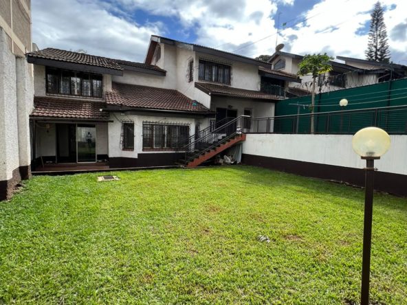 4 bedroom plus dsq townhouse to let in Loresho. In a gated community, shared swimming pool. Rent 180,000. For sale similar unit for kshs 45Million Musilli Homes