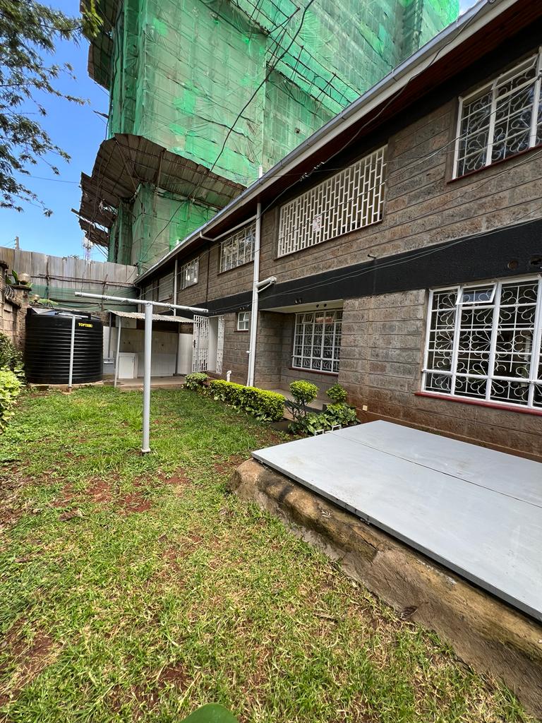 4 bedroom plus dsq townhouse to let in Kilimani, Nairobi. Few units in the compound. Price kshs 180,000 Musilli Homes