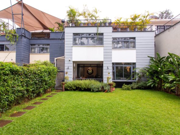 5 Bedroom Townhouse For Sale On Shanzu Road, Spring Valley / Kyuna. Has Full backup generator, Small Private Garden. KES 85,000,000.00 Musilli Homes