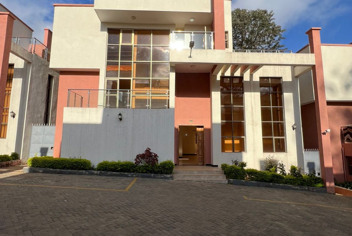 5 bedroom plus dsq townhouses for sale in Lavington, Nairobi. In a gated community. Sale at kshs 64Million negotiable Musilli Homes
