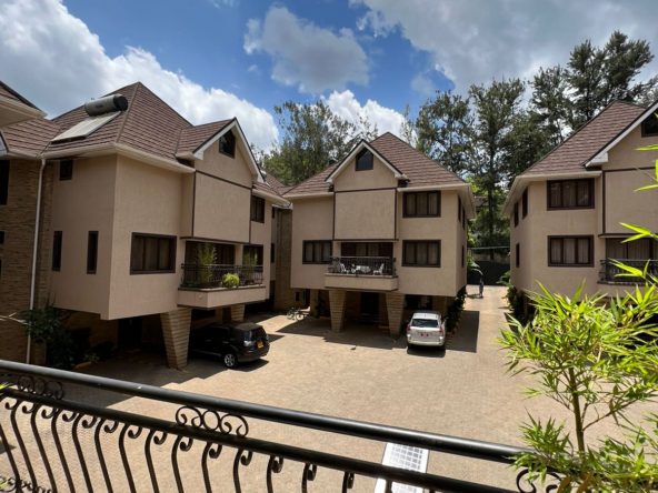 5 bedroom plus dsq townhouse to let in Lavington, Nairobi. In a gated community -ample car parking. Rent per month kshs 250,000 Musilli Homes