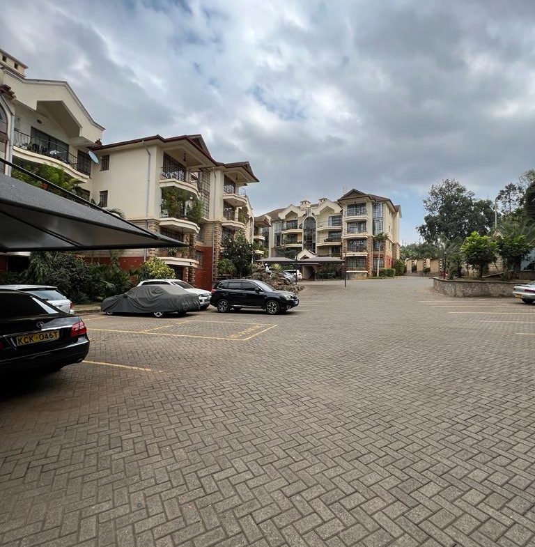 3 bedroom plus dsq apartment for sale in Riverside, Nairobi. On 1st floor. Shared swimming pool Sale at kshs 23 Million negotiable. Musili homes