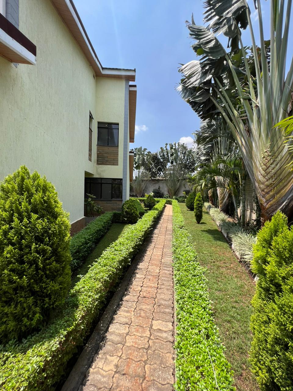 5 bedroom plus dsq house for sale in the leafy suburb of muthaiga north. In a gated community. Sitting on 1/4acre land. Sale at 60Million Musilli Homes